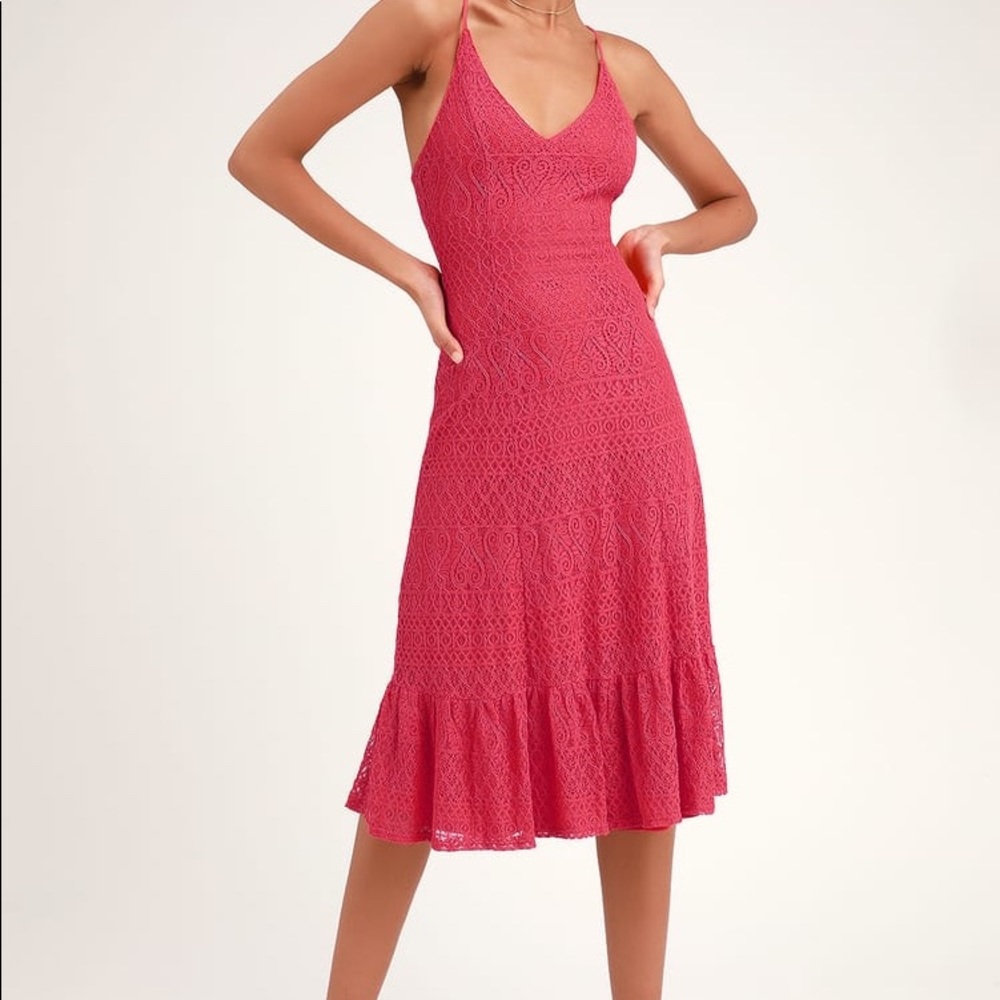 Lulu’s Lace Midi Dress, pink!
